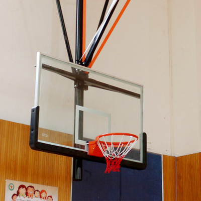 باك بورد - حلقة كرة سلة مثبتة بالسقف 1.83 م × 1.22 م